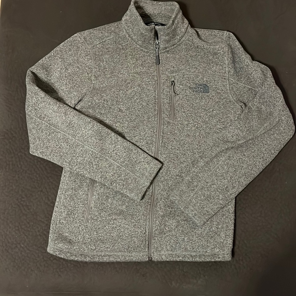 Men’s size small The North Face sweater jacket.
